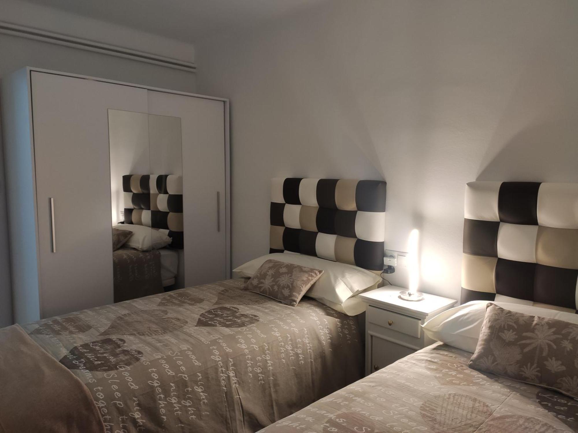 Apartamento Confort II La Seu d'Urgell Exterior foto
